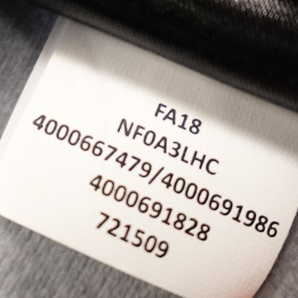 The North Face Quarter-Zip Tech Fleece Pullover Women’s Small Gray - Picture 11 of 12